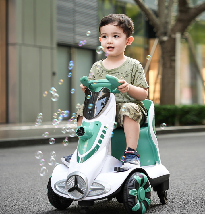 Juguete Coche eléctrico para niños que hace Burbujas, control remoto / Baby Bubble Car